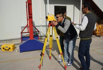 二公司2017年職工施工測量技能比武大賽技術(shù)檢測紀(jì)實